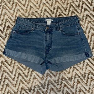 Denim H&M shorts size 6